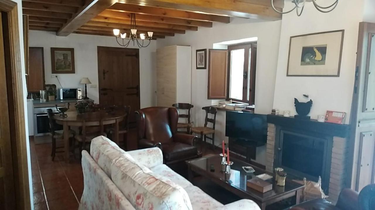 Villa Isabel Piloña المظهر الخارجي الصورة